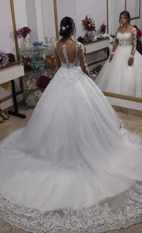 Vestido de Noiva Princesa com Aplique em Renda Manga Longa Vestido de  Casamento Rodado (52)