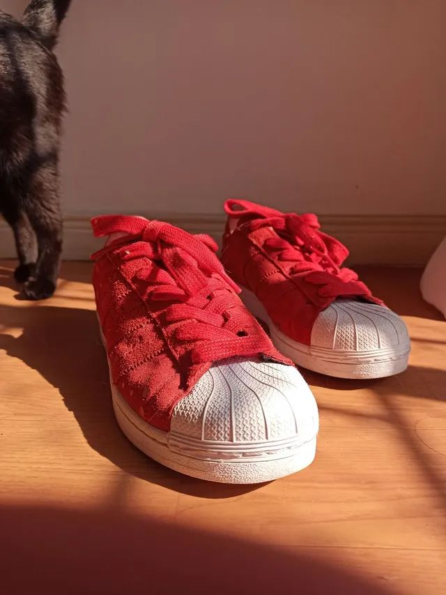 Adidas superstar camurça sales vermelho