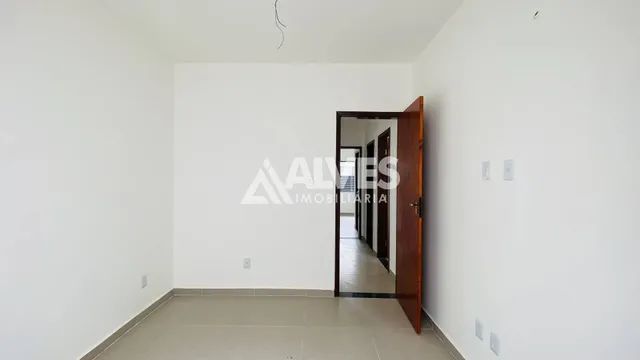 CASA COM 3 QUARTOS SENDO 1 SUÍTE  NO BAIRRO SIM