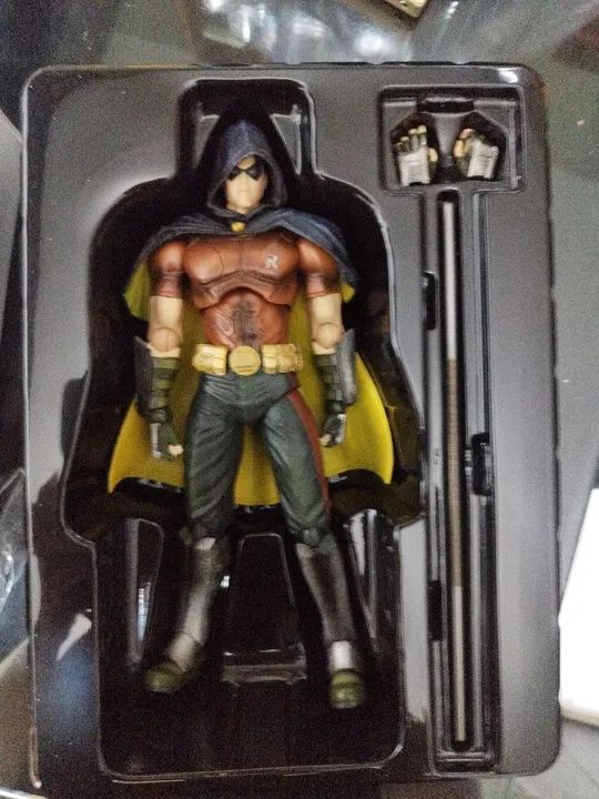 Play Arts Kai Batman: Arkham City - Robin - Foto 2