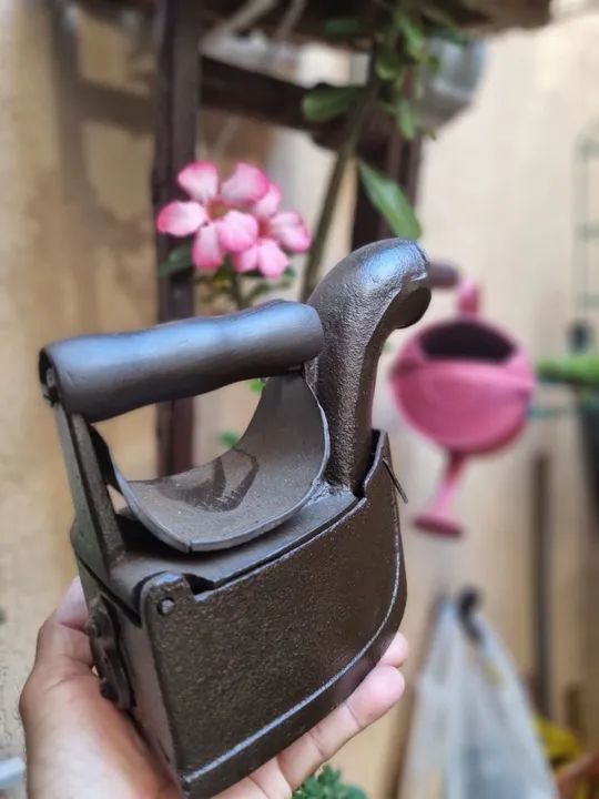 Ferro de Engomar Antigo - Decoração Vintage