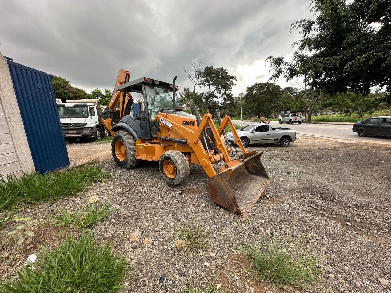 Retroescavadeira Case 580M 2011 4X4  - Foto 5