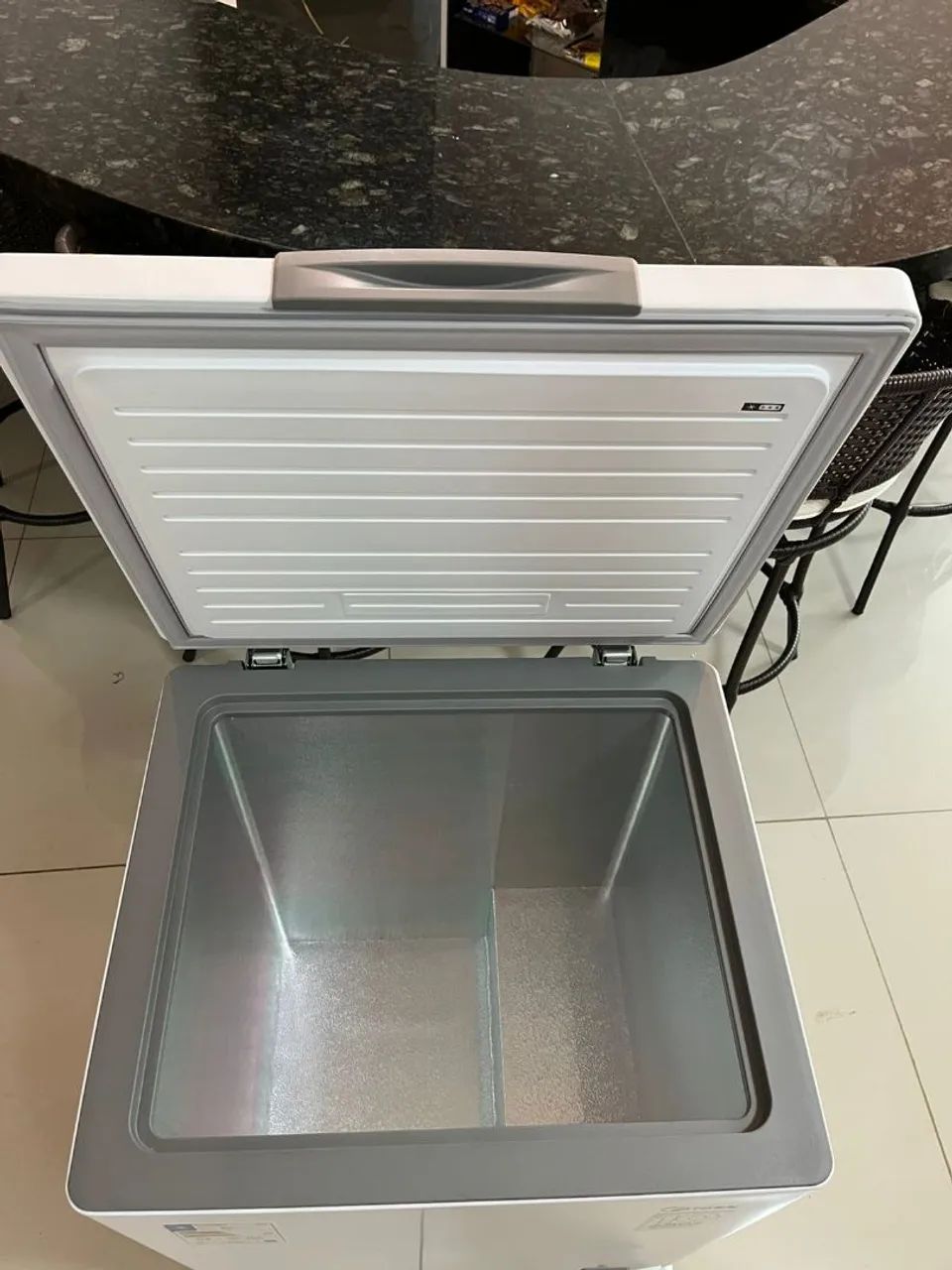Freezer Vertical Midea -100 litros  Novo e Eficiente!