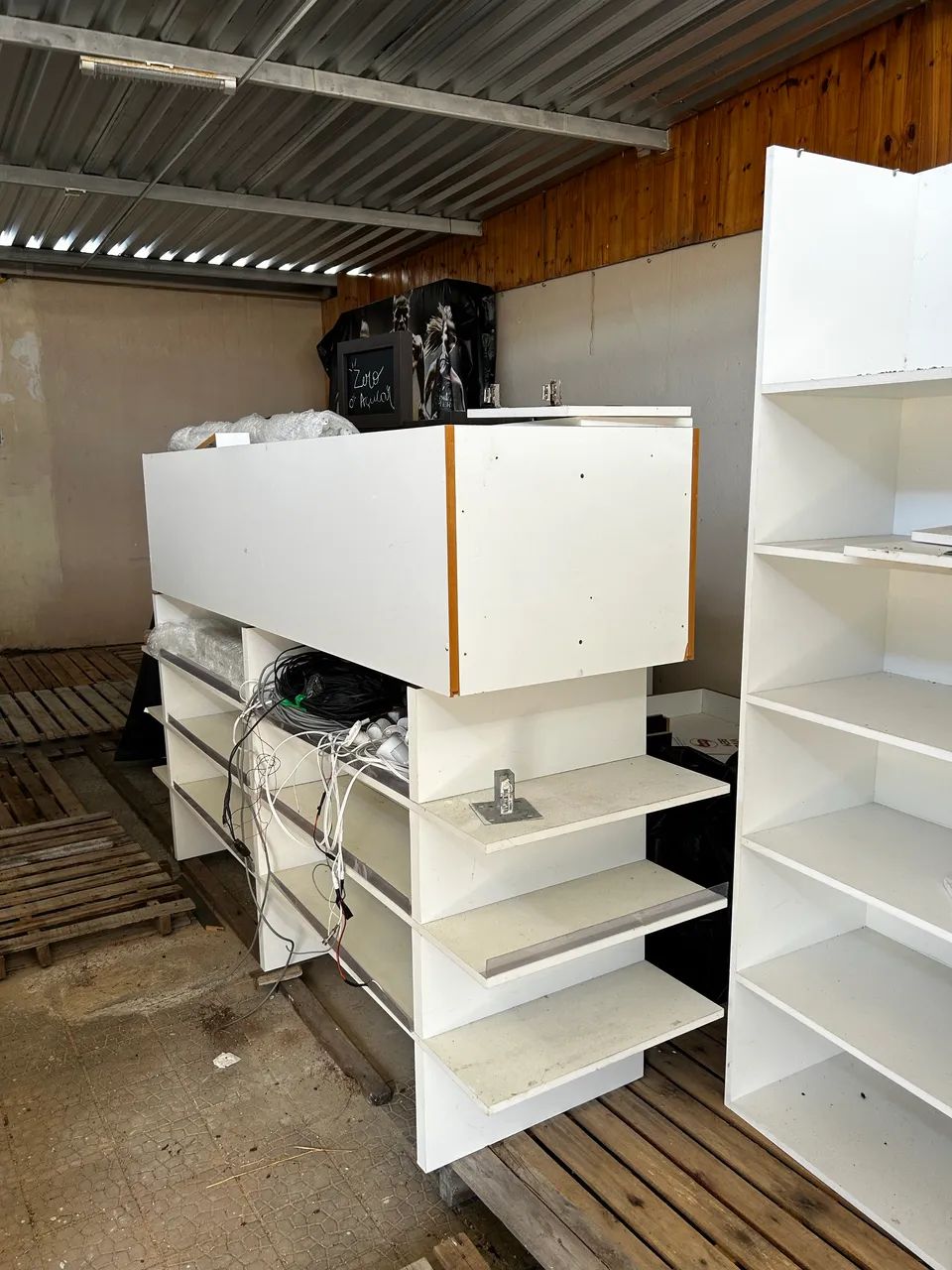 Móveis para loja 64386066549633123