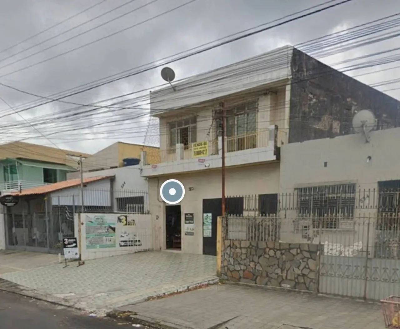 GALPÃO COM APARTAMENTOS NA MARACAJU