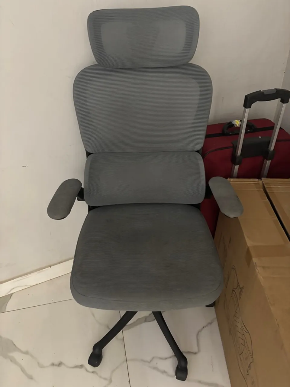 Cadeira de Escritório Ergonômica Cinza