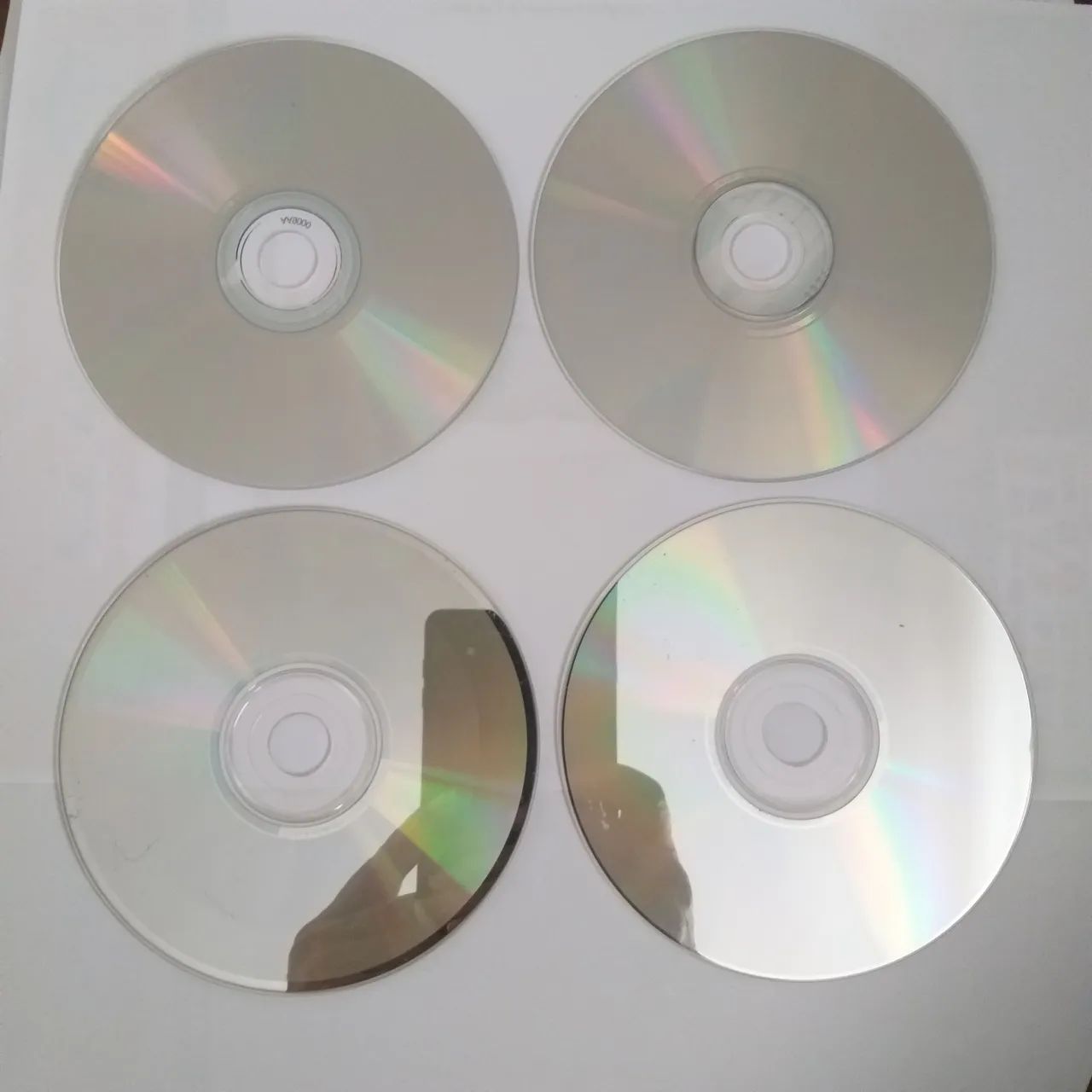 QUATRO CDS METALLICA E JUDAS PRIEST - Foto 2