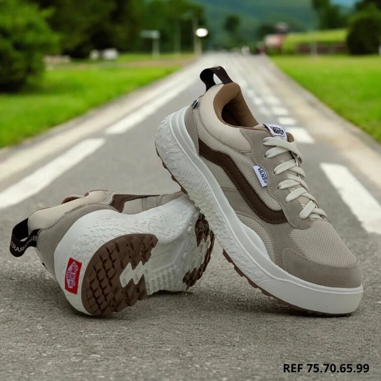 Tênis Vans UltraRange EXO - Bege