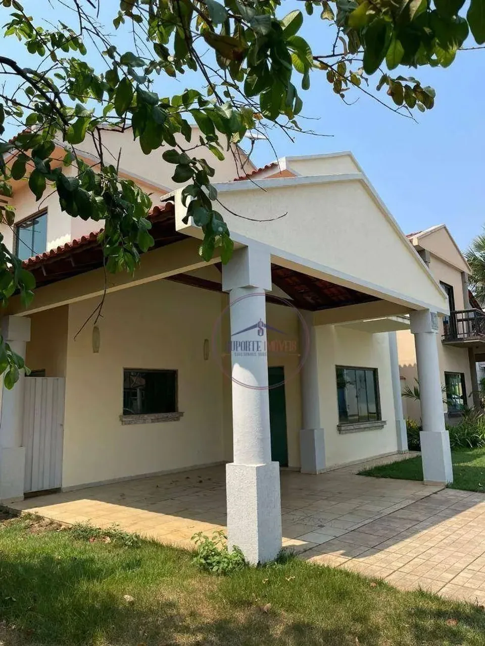 VENDE-SE SOBRADO NO CONDOMÍNIO RESIDENCIAL RIO DE JANEIRO III
