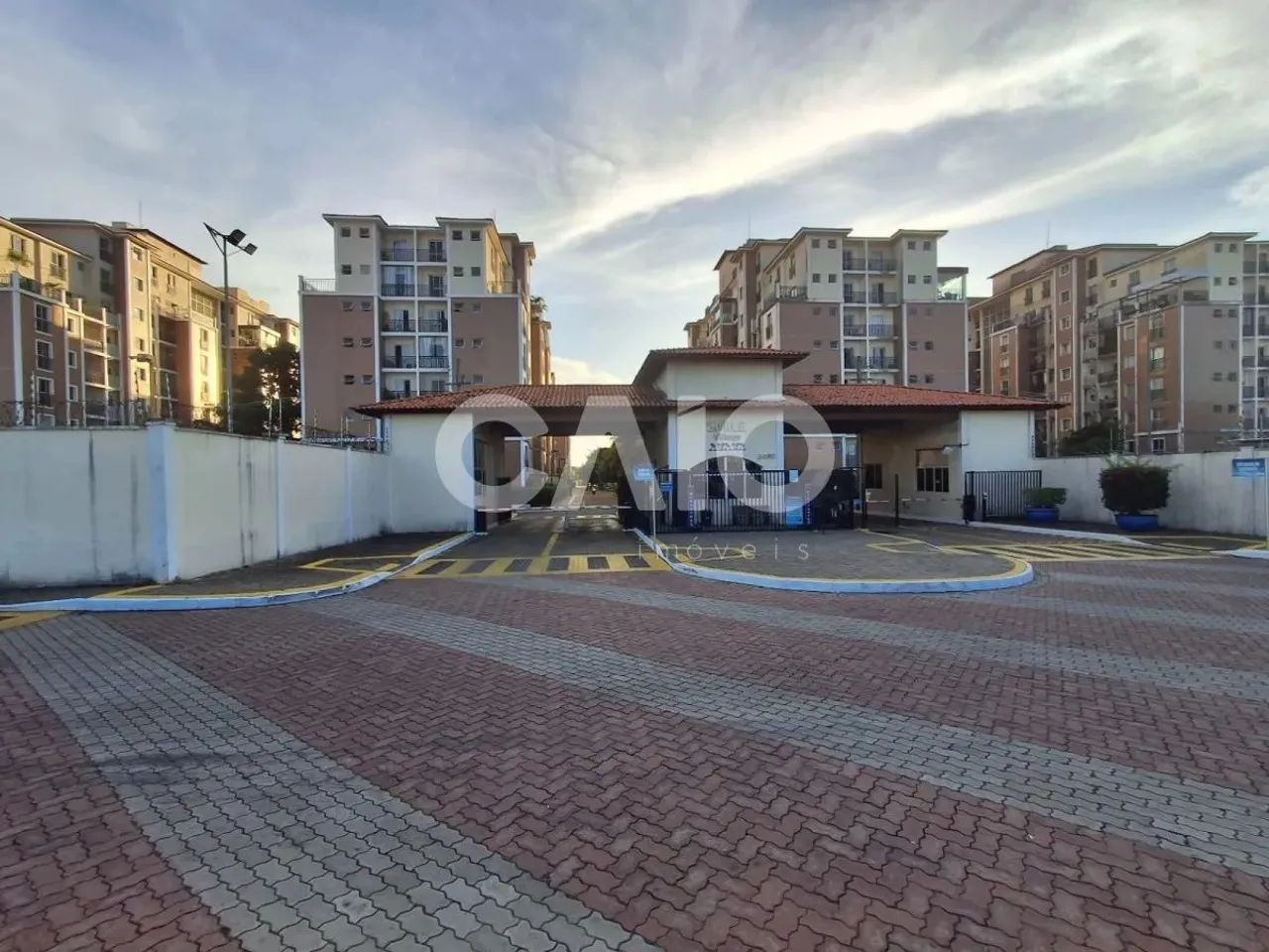 Apartamento no condomínio Smile Mor Gouveia