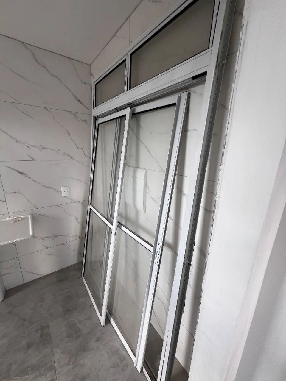 Porta Sacada 2 folhas - Branco - Foto 5