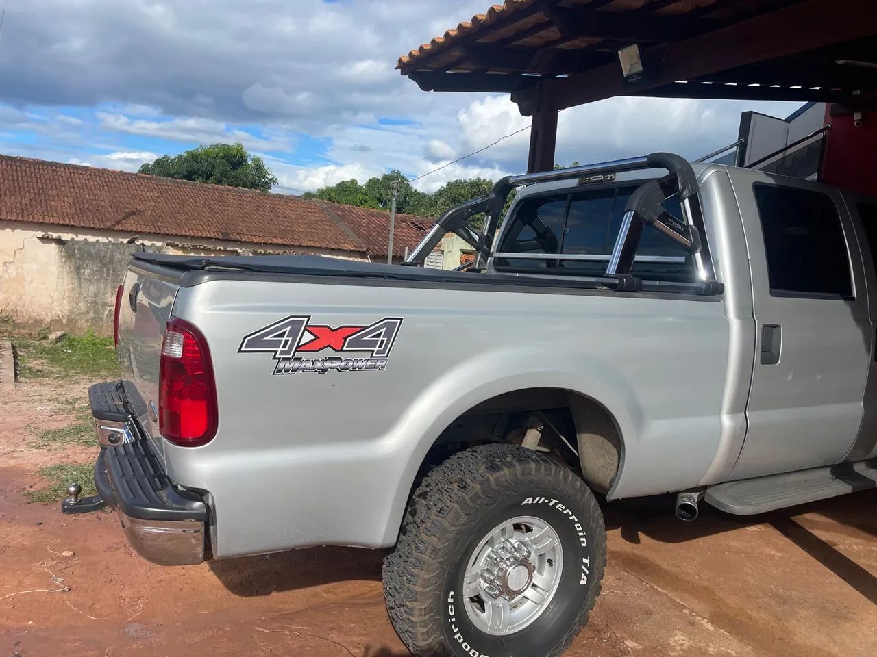 Ford F250 4x4 CD XLT a mais completa - Foto 4