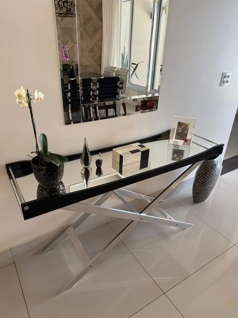 Mesa de jantar quadrada - 8 lugares + Aparador 64168517037186123