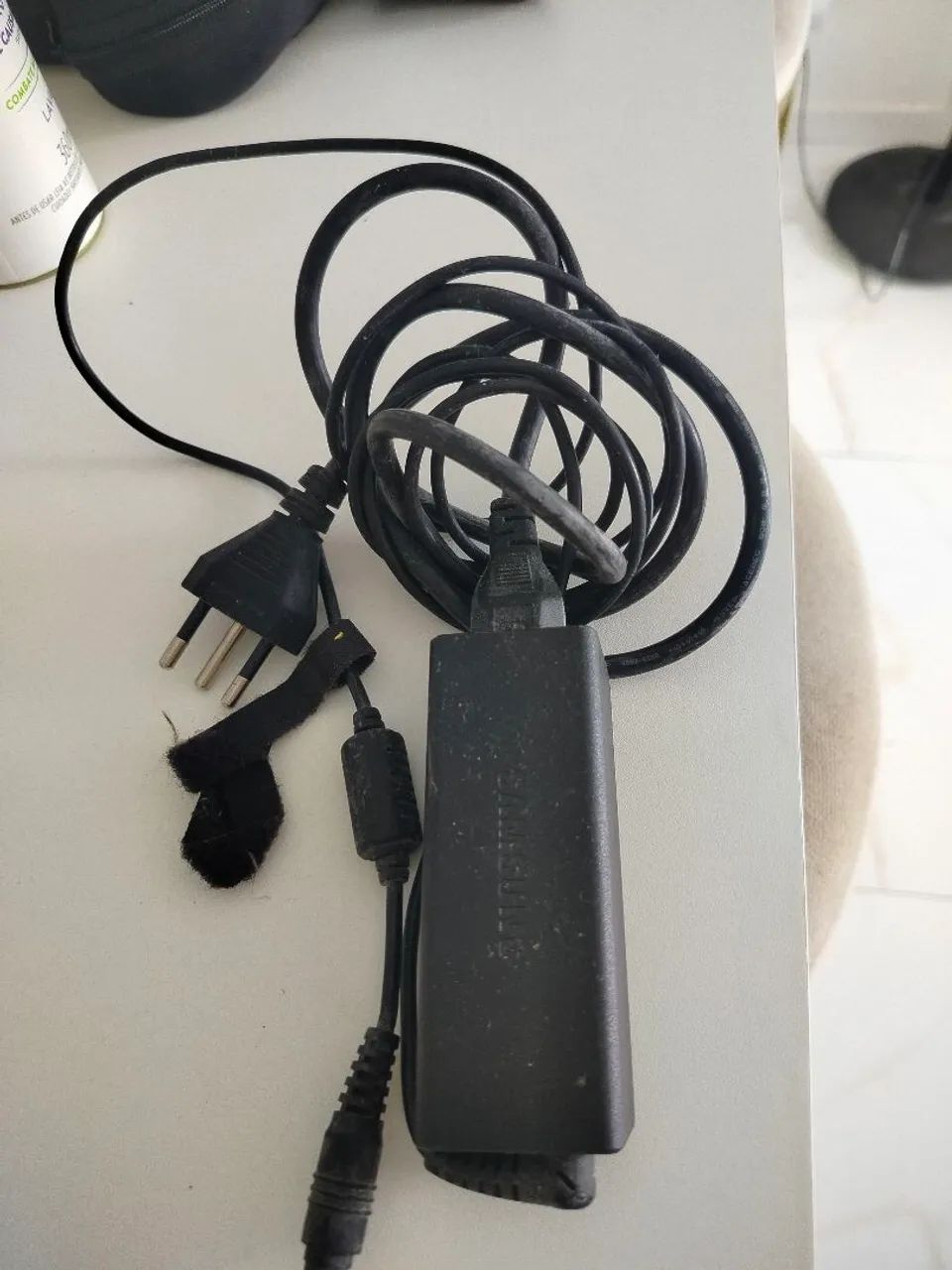 Carregado original Samsung para notebook!