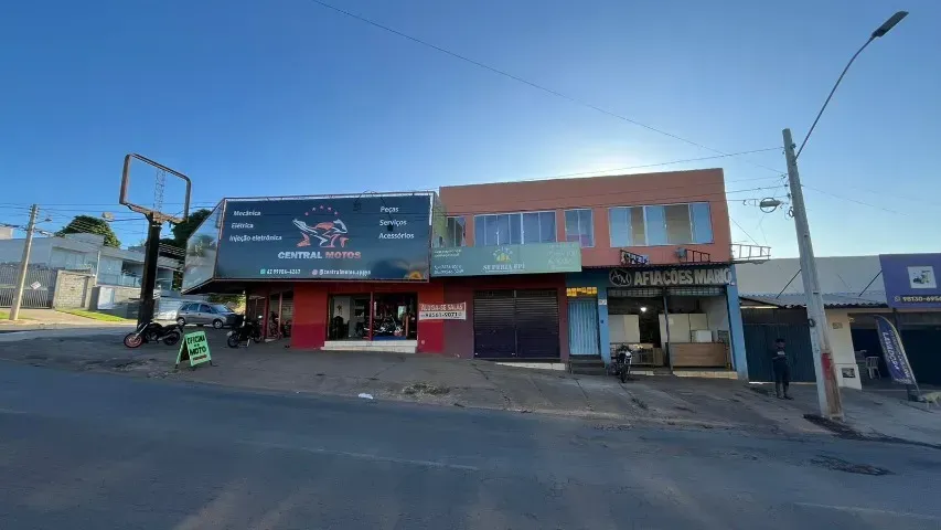 VENDE-SE SALAS COMERCIAIS