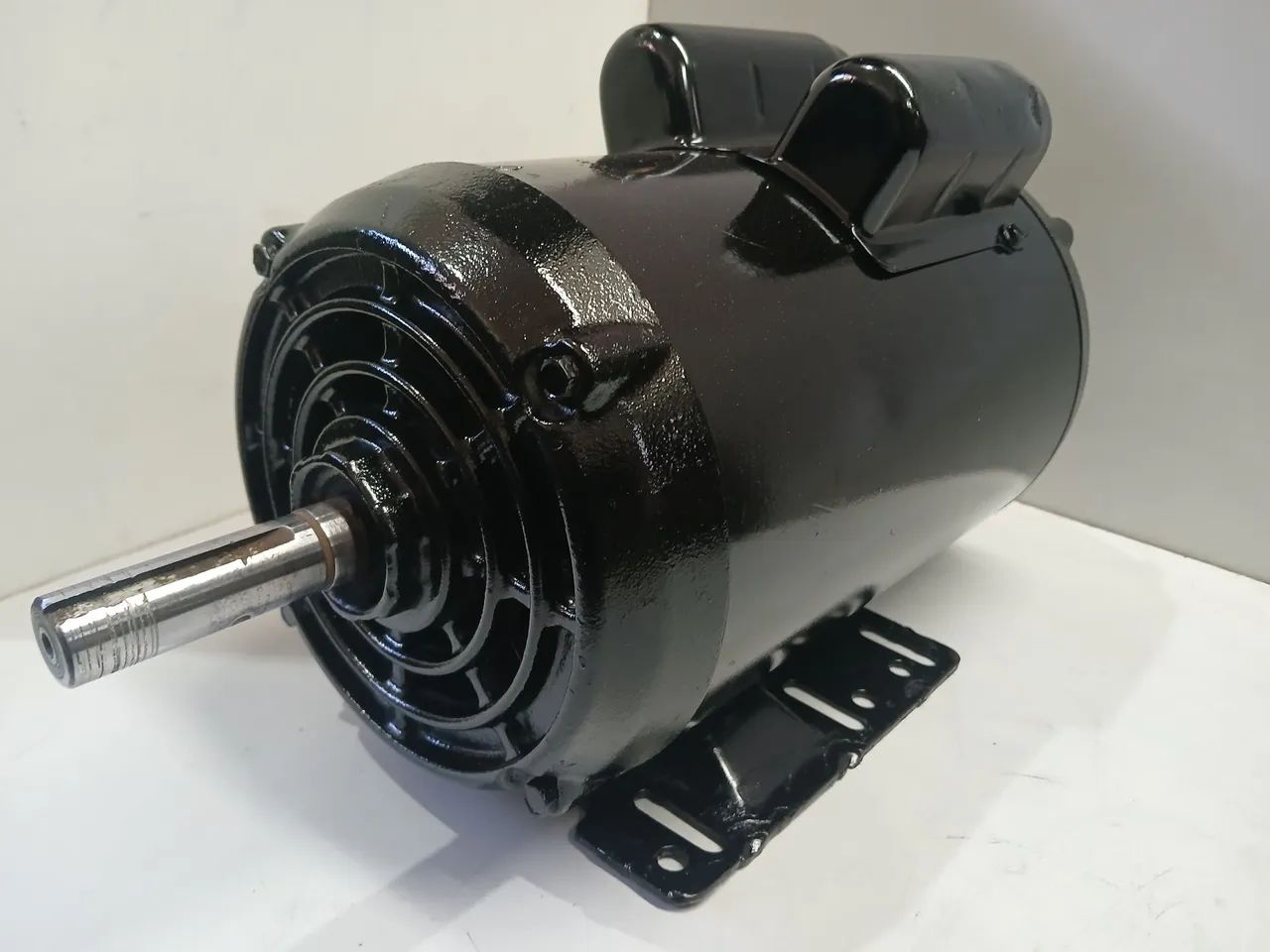 Motor elétrico weg monofásico 3 cv 2 pólos  - Foto 5