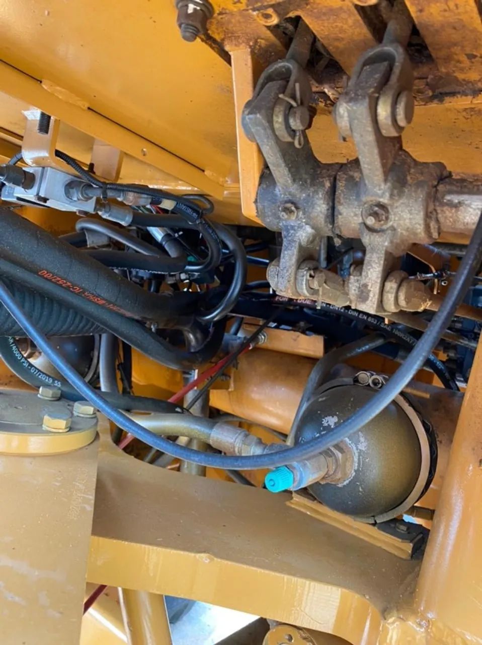 PÁ CARREGADEIRA W20E ANO 2011 - Foto 5