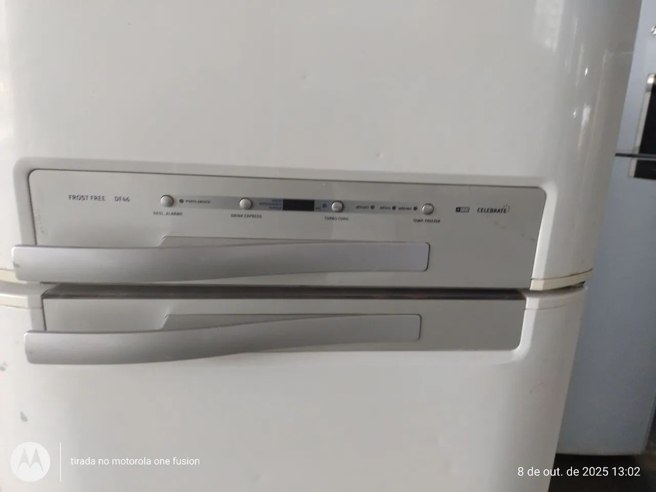 REFRIGERADOR ELECTROLUX DF46 220V