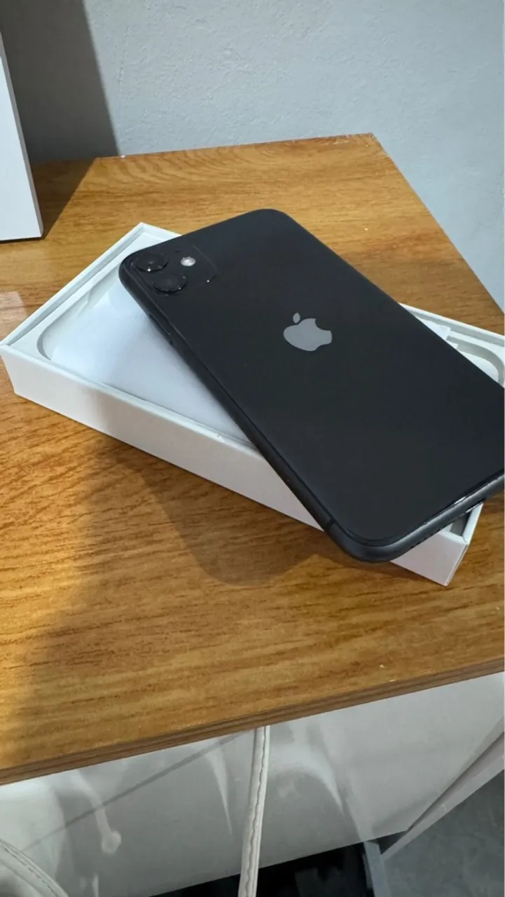 11 64GB Preto com caixa e nota fiscal
