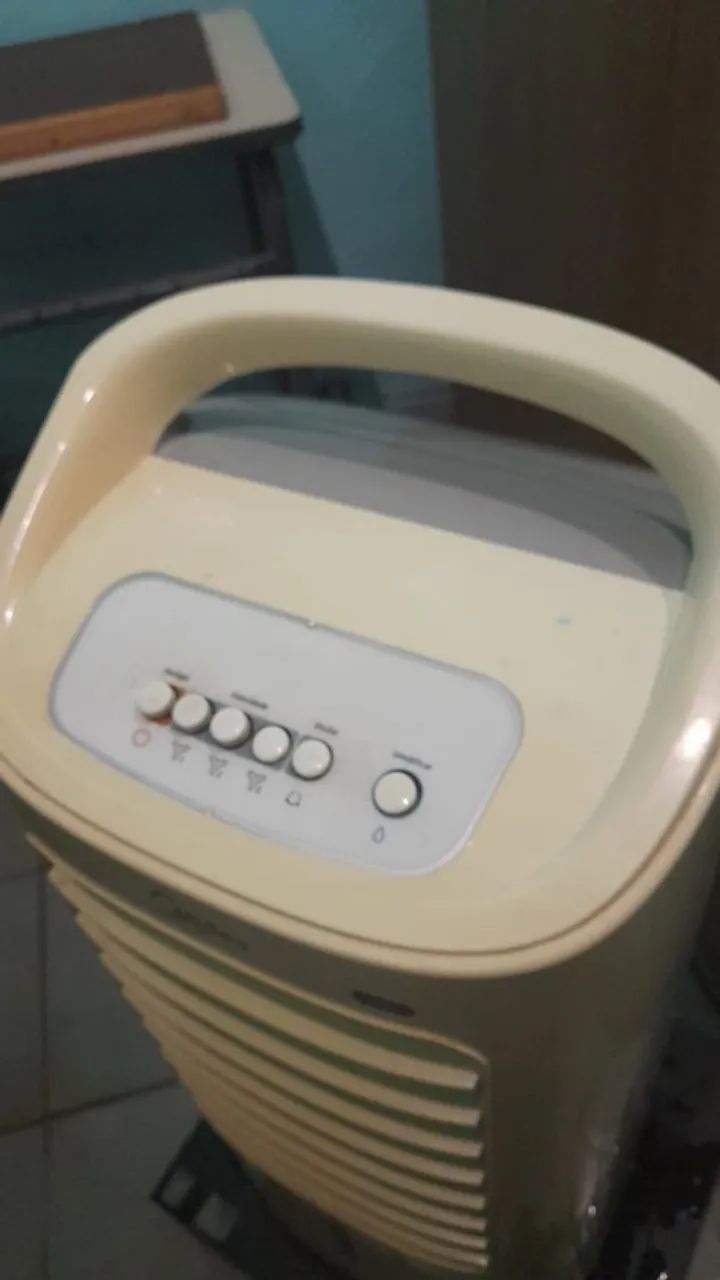 Climatizador Midea AMAF1 127Volts Defeito Só esta ventilando - Foto 4