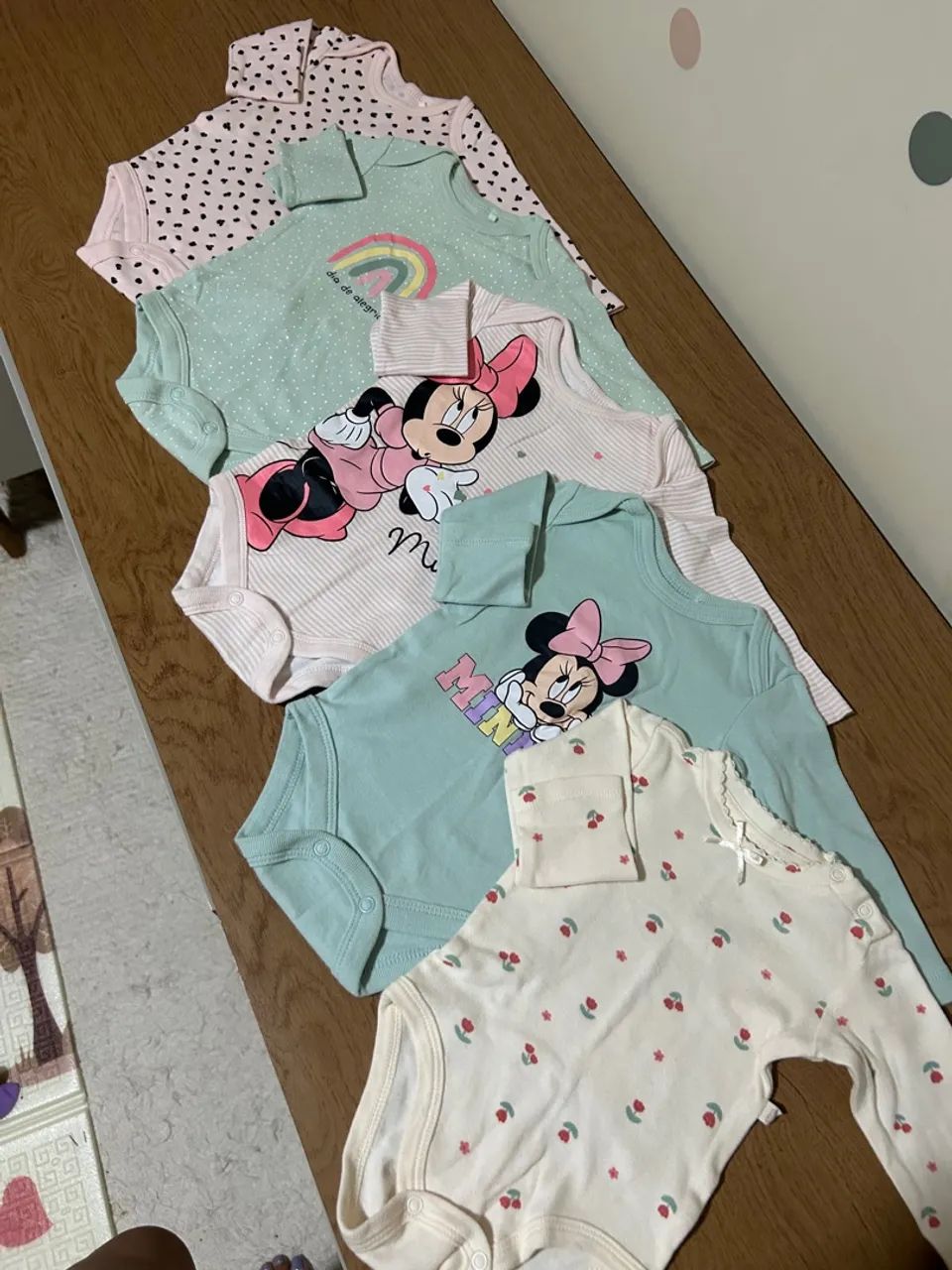 Lote de Roupas para Bebê 0 a 3 meses (P) - Diversas Marcas - Foto 5