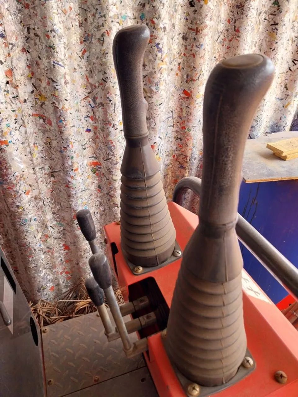 Mini Escavadeira 1.000 Kg 12hp a Diesel com capota Nagano 2023. - Foto 3