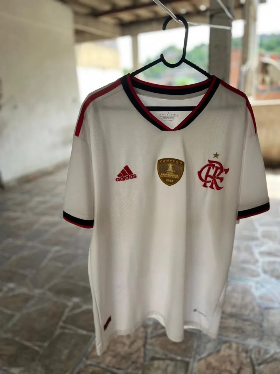 Camisa Flamengo Adidas com patch Libertadores 2022