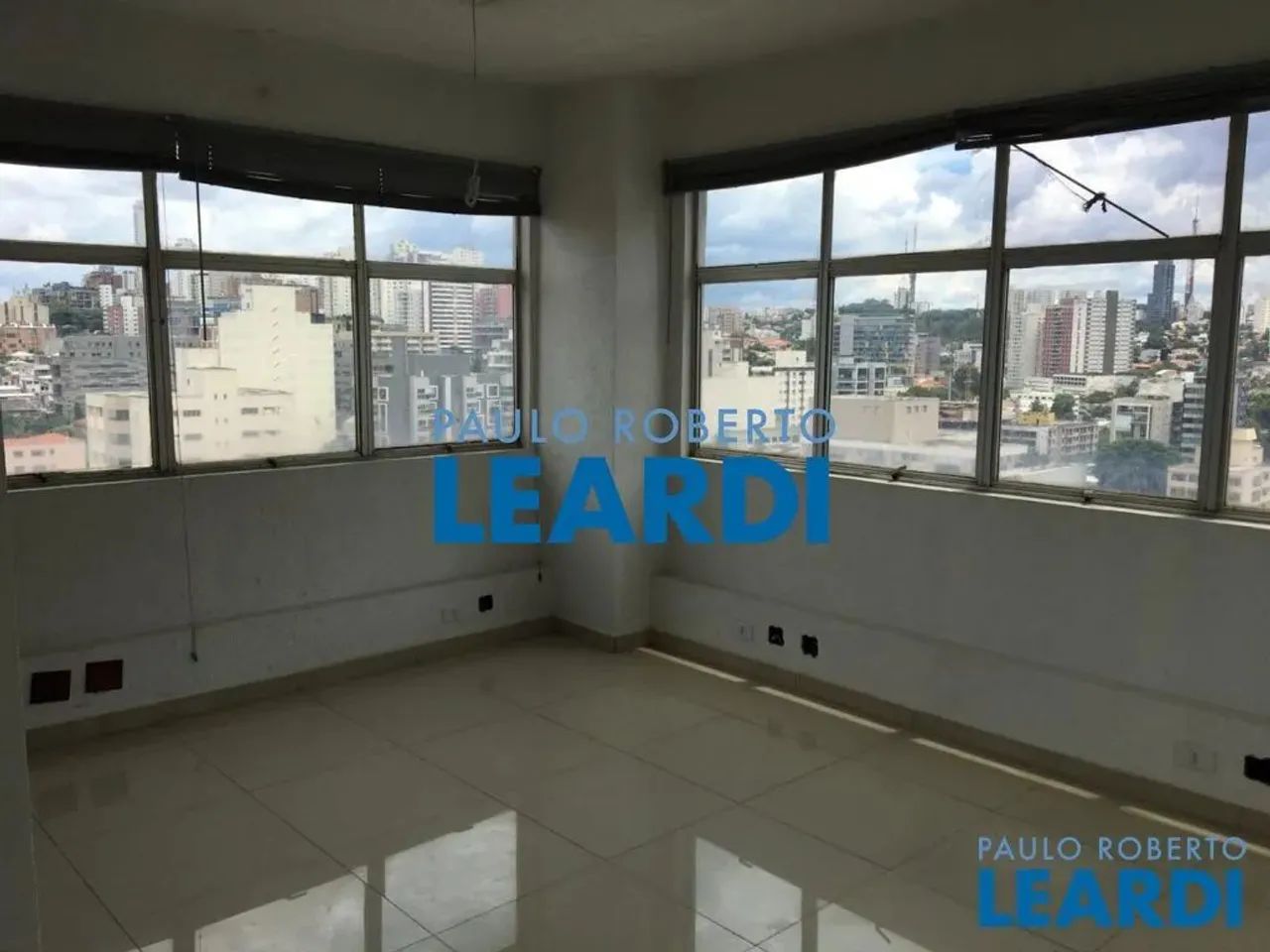 CONJ. COMERCIAL - PINHEIROS - SP