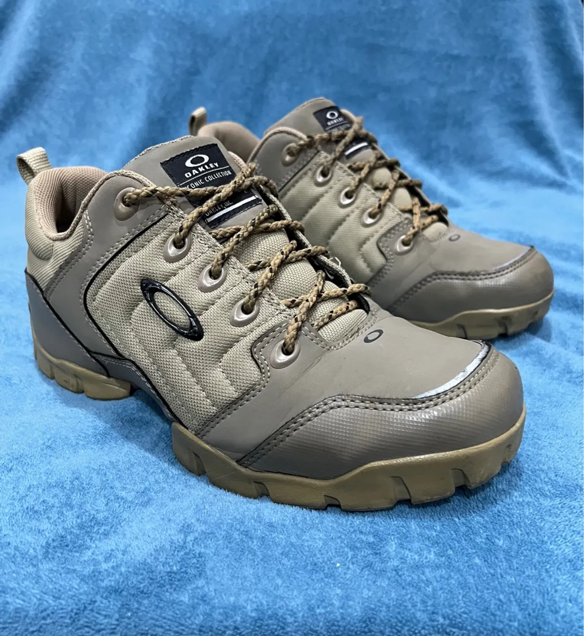 Oakley Half track