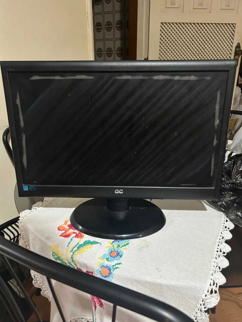 Monitor AOC 18,5 polegadas - alguns defeitos - Foto 3