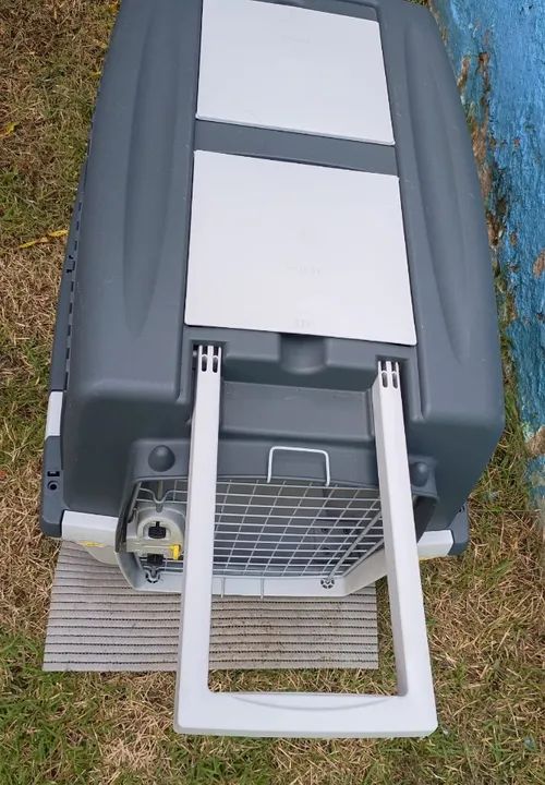 Caixa de Transporte  Gulliver Cinza Com Rodinhas Tamanho 4 - Foto 2