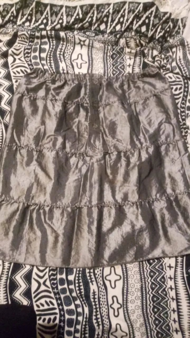 Saia Cinza Brilhosa para Festas (plus size) - Foto 3