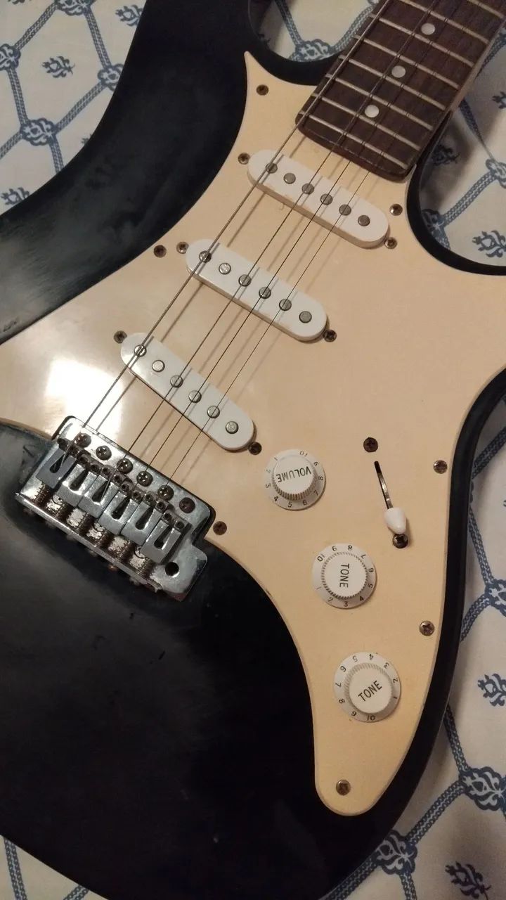 Guitarra Golden GSTS-1000 - Foto 2