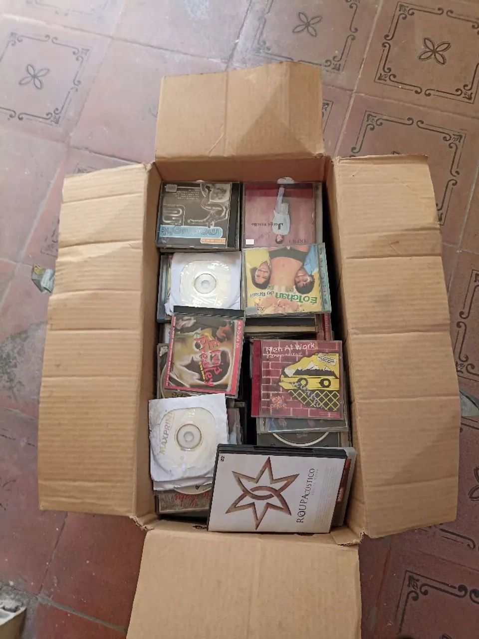 Cd  para   artesanato  ou  não.  Caixa  com  200.  Rimos  diversos - Foto 3