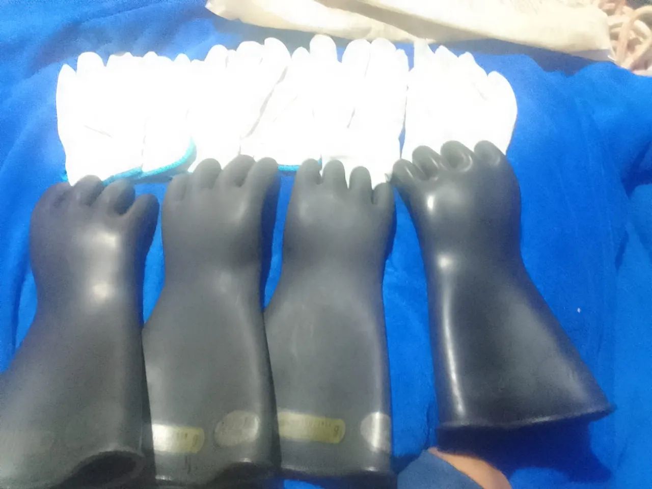 Luvas de alta tensão ? 300 reais *09 - Foto 3