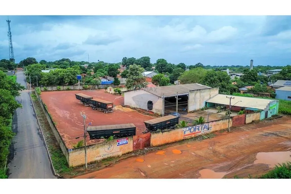 GALPÃO COMERCIAL AS MARGENS DA BR 153