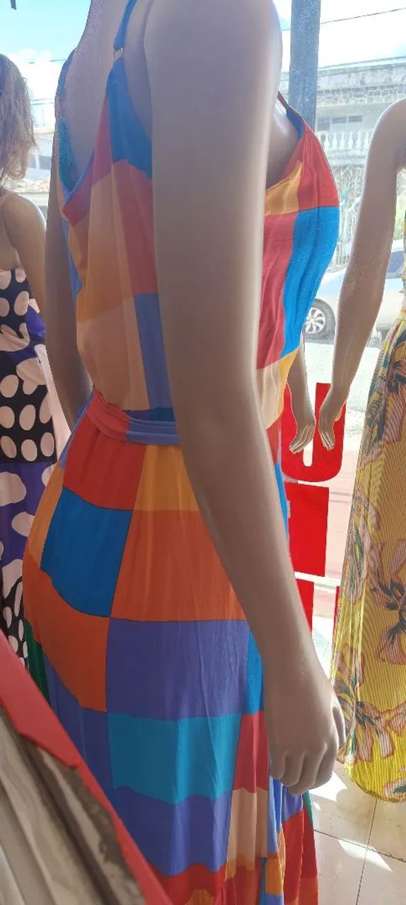 Vestido Colorido Retrô - Foto 2