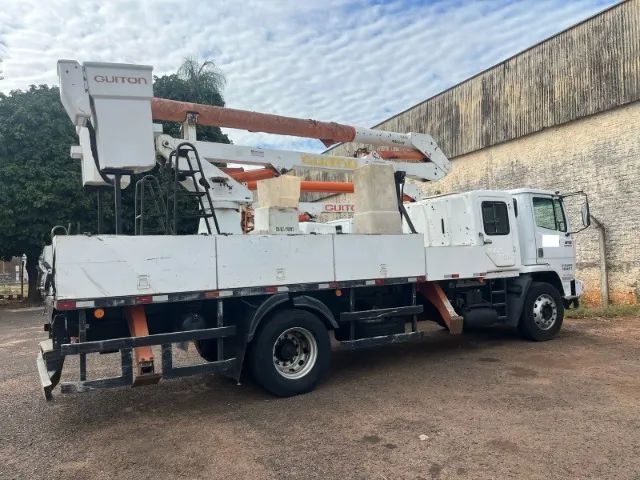 MB 1718 - Cesto Aereo Duplo Isolado 69KV