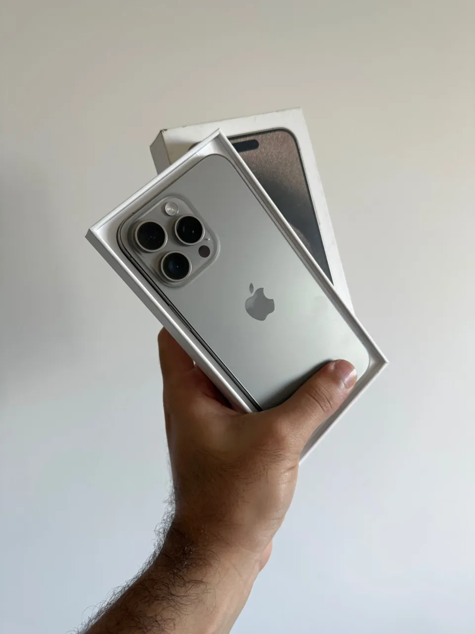 iPhone 15 Pro Max 256GB - Impecável