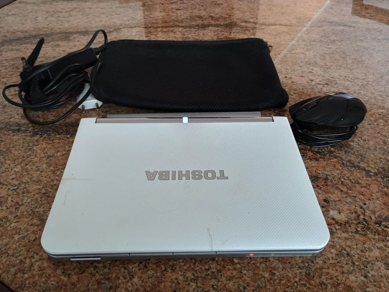Notebook Toshiba Mini com Windows 7