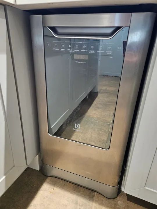 Lava-louças Electrolux 10 serviços - Semi-nova