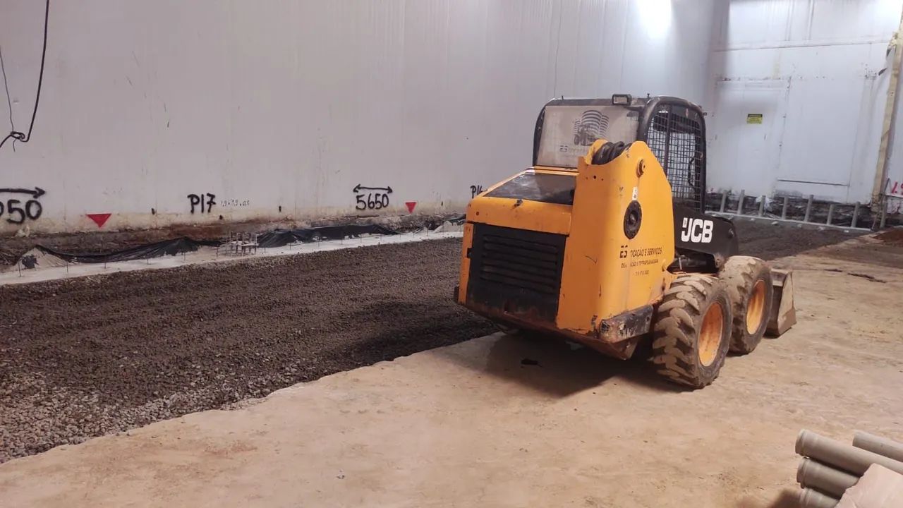  bobcat mini carregadeira - Foto 3