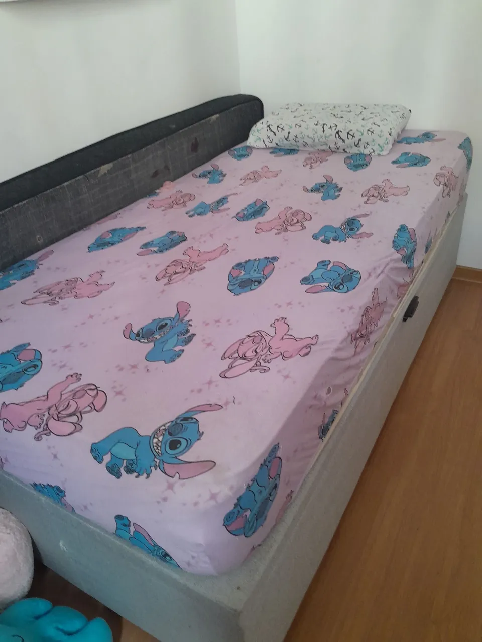 Cama de solteiro baú 