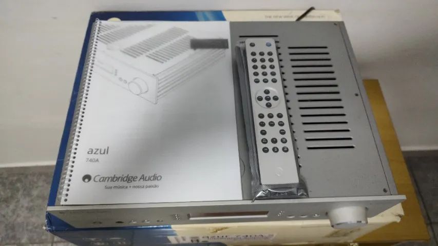 Amplificador Integrado Cambridge Audio Azur 740a - Aparelhos de