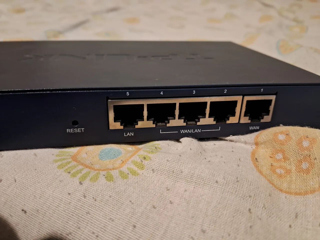 Roteador TP-Link TL-R470T+ - Foto 2