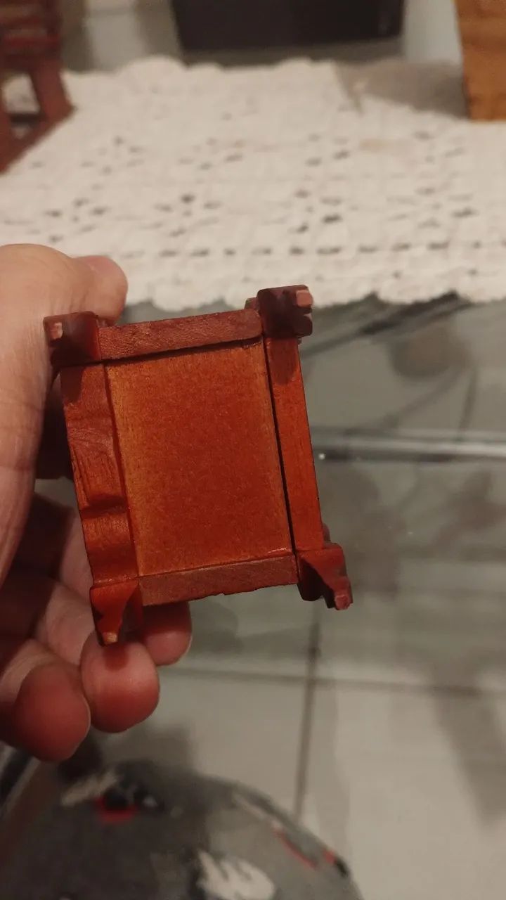 Miniatura de móvel de cabeceira antigo  - Foto 4