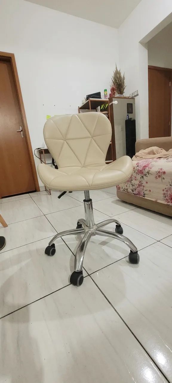 Cadeira para Mesa de Computador64374421431042121