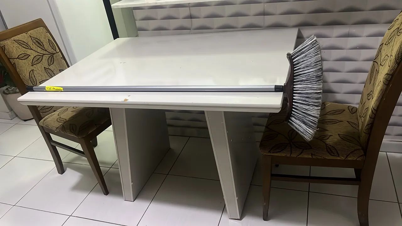Mesa jantar 4 lugares e 2 cadeiras 64573993457794120