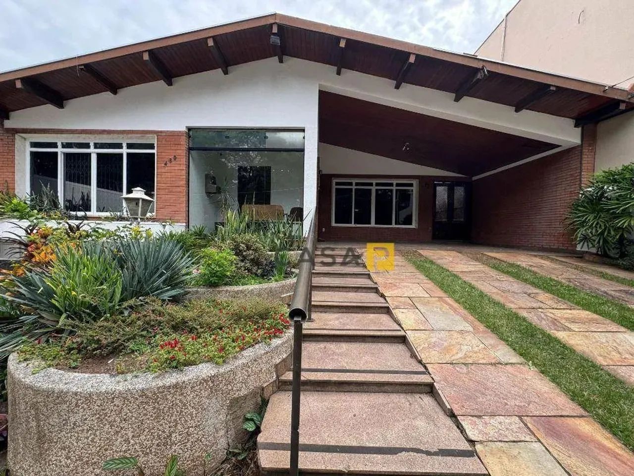 Casa para alugar, 294 m² por R$ 12.385,00/mês - Jardim Girassol - Americana/SP