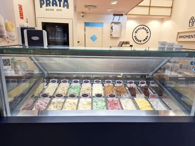 Vitrine Expositora de Sorvete ISA Millennium - 16 Latões - Semi Nova!